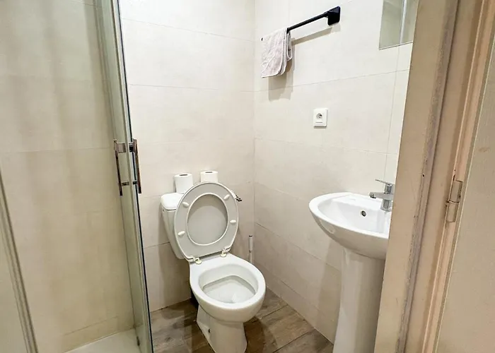 Apartment - Centre *