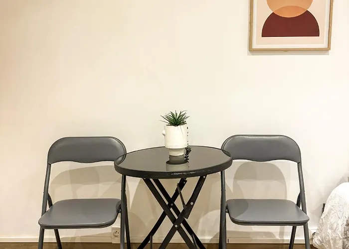 Apartment - Centre *